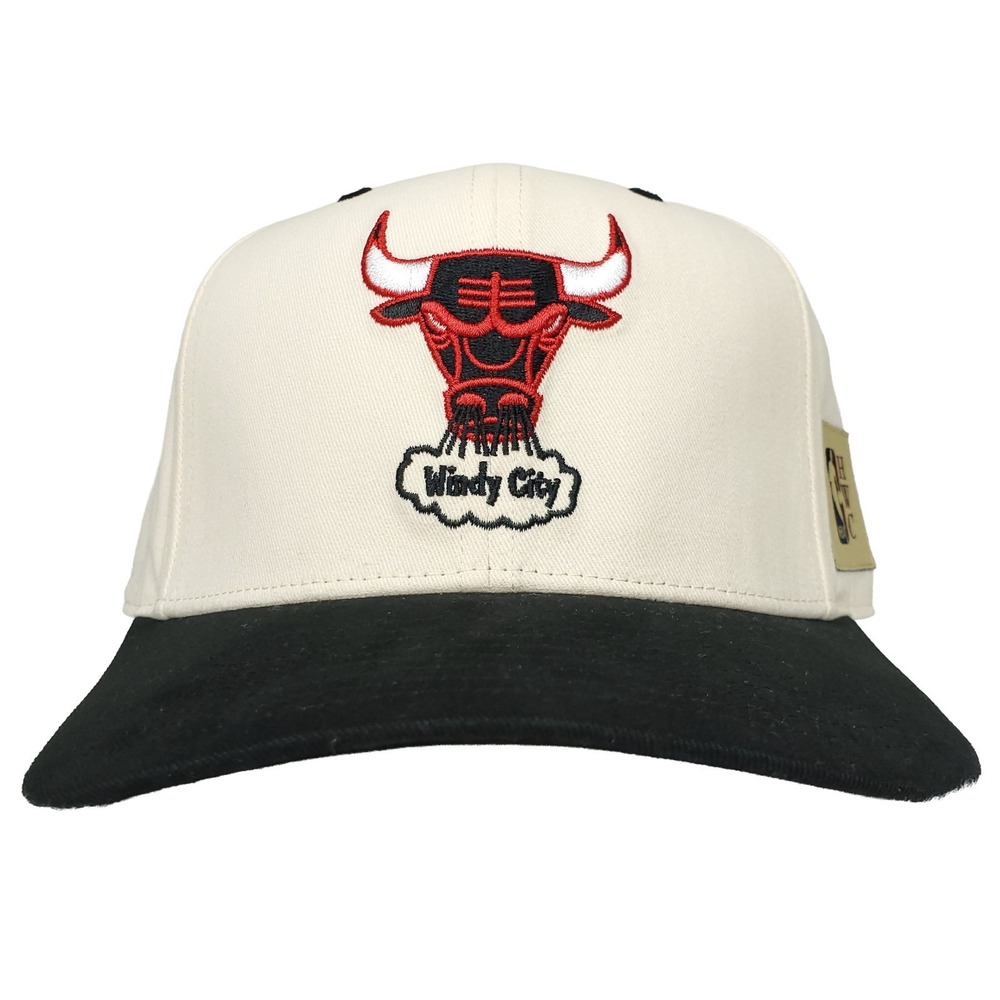 Chicago Bulls Mitchell & Ness NBA Fitted 7 1/4 Pro Fit Hat Cap 3D Logo Cream New